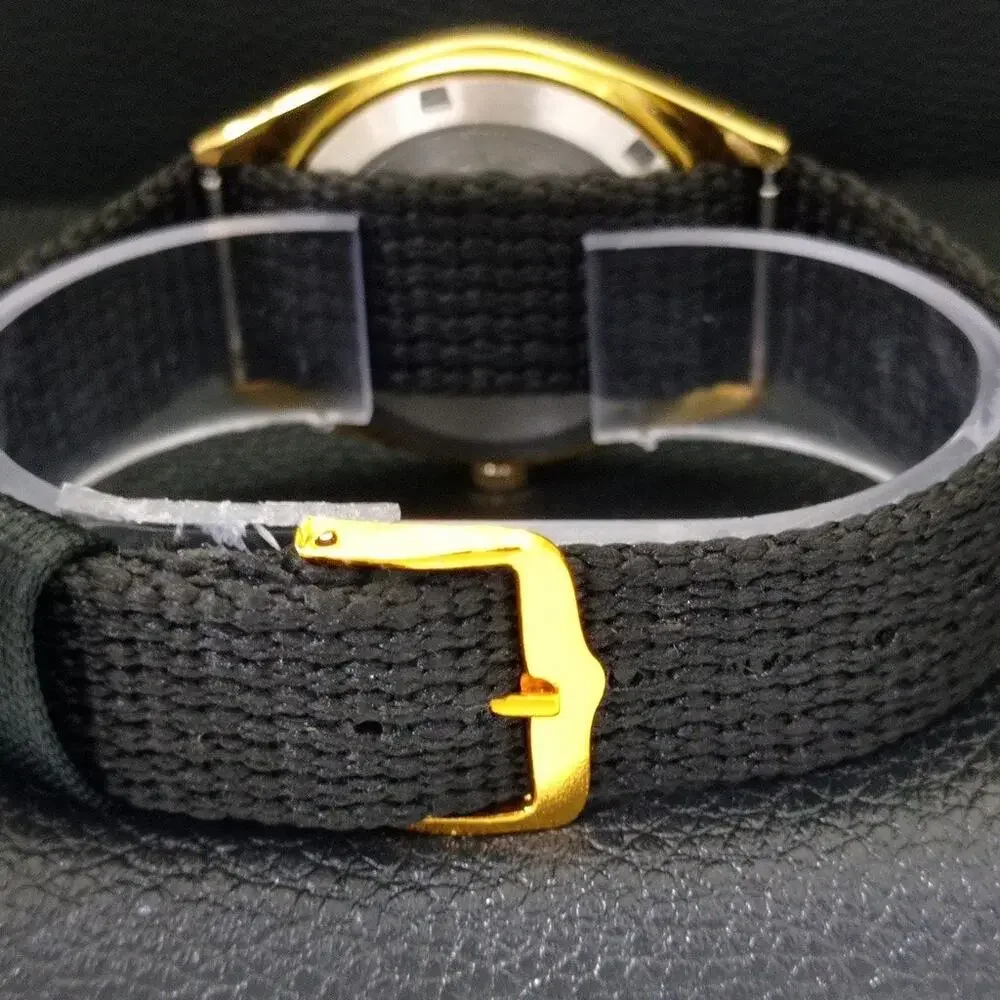 Vintage 1987 Citizen Automatic Mens Gold Watch W/daydate & Blue accents
